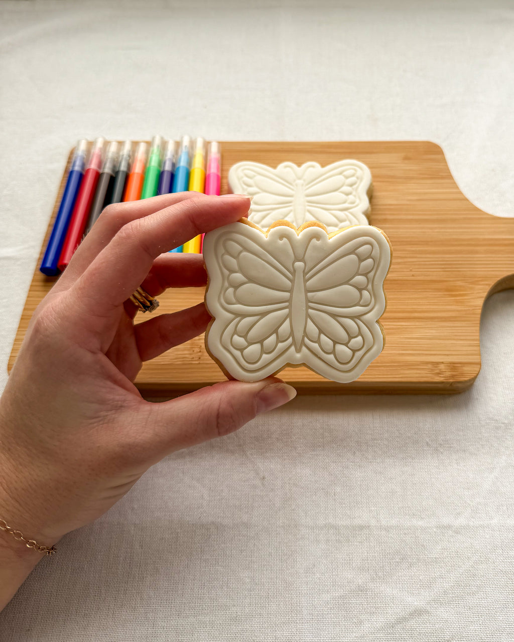 Butterfly Colour-In Cookie Kit