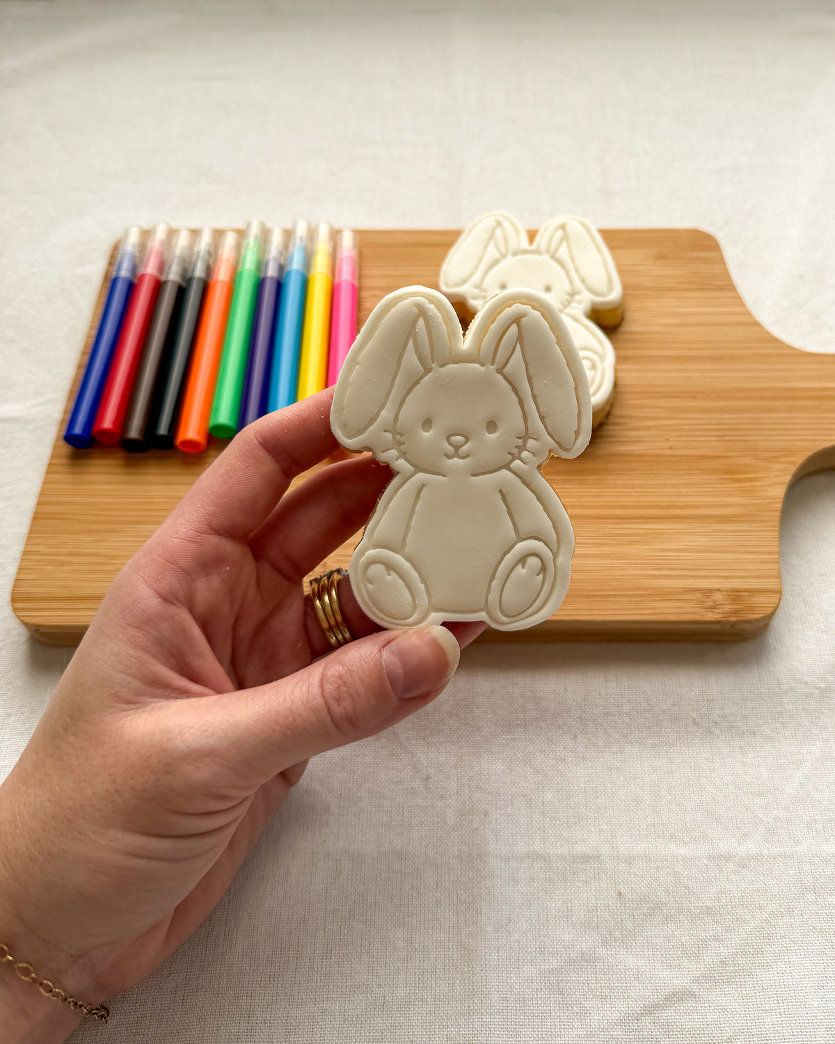 Bunny Colour-In Cookie Kit