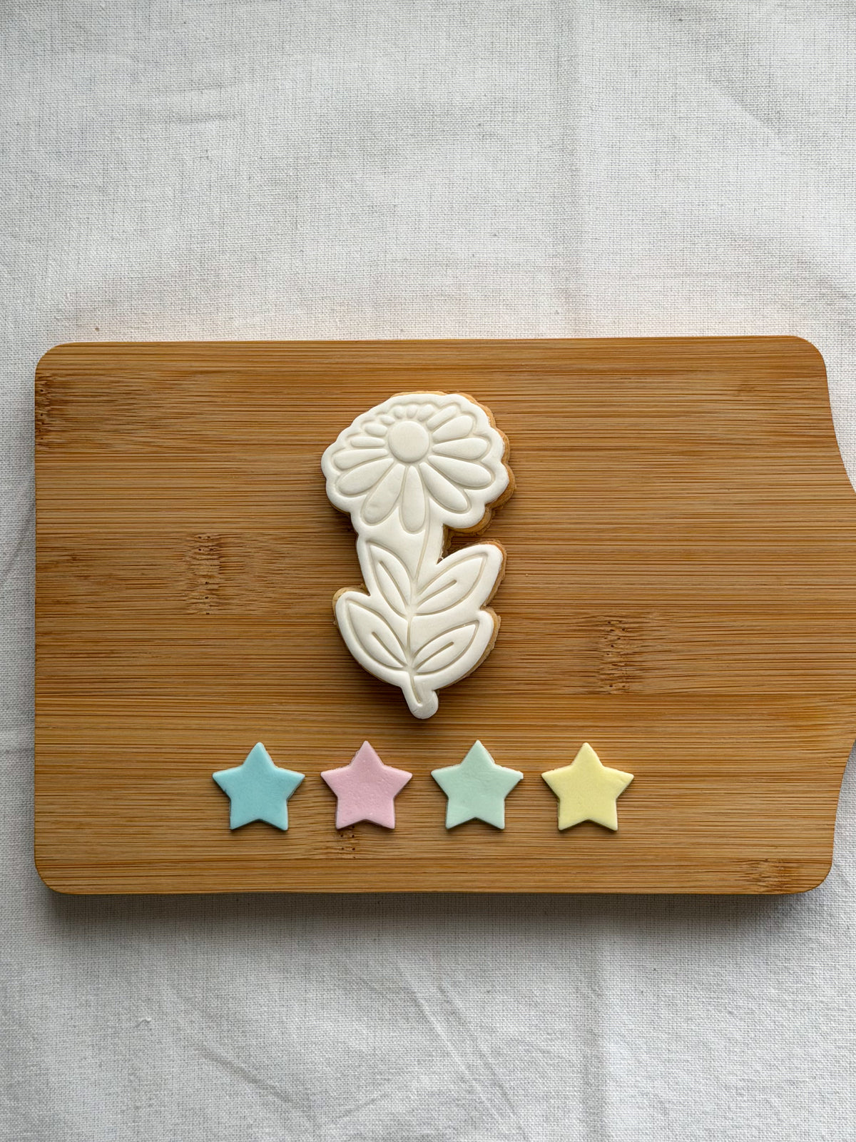 Daisy Themed Cookies